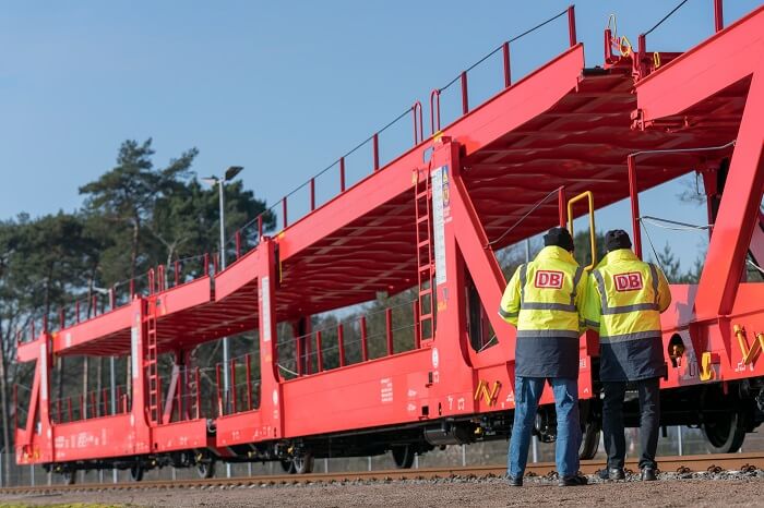 Innovativer Güterwagen: Autotransporter