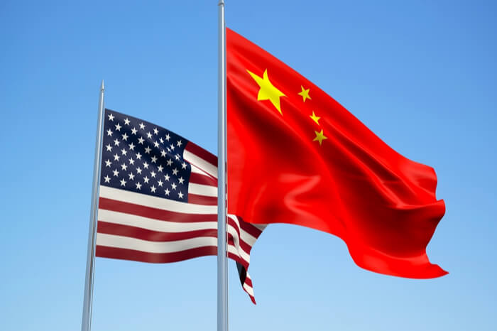 Flaggen von USA und China