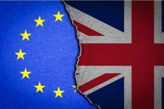 EU und britische Flaggen Brexit