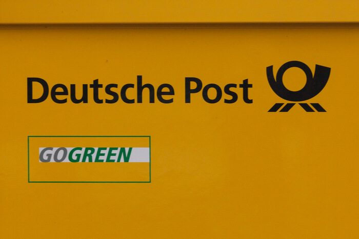 Deutsche Post Go Green Logo Briefkasten