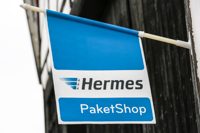 Hermes Paketshop Fahne