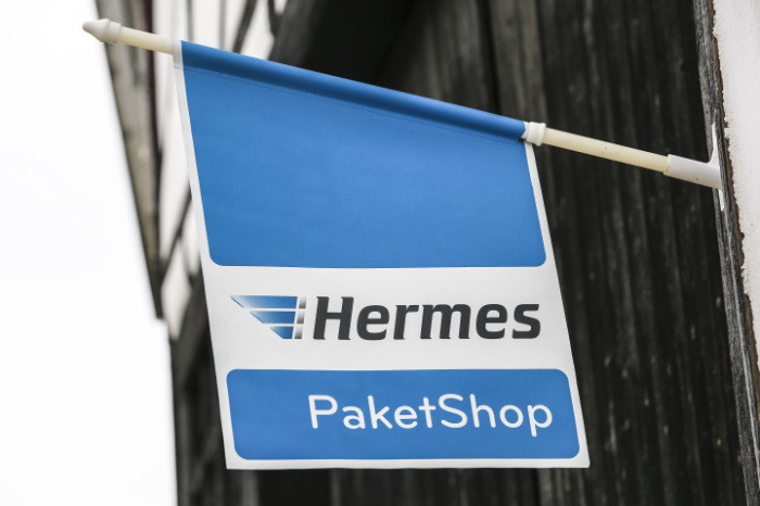 Hermes Paketshop Fahne