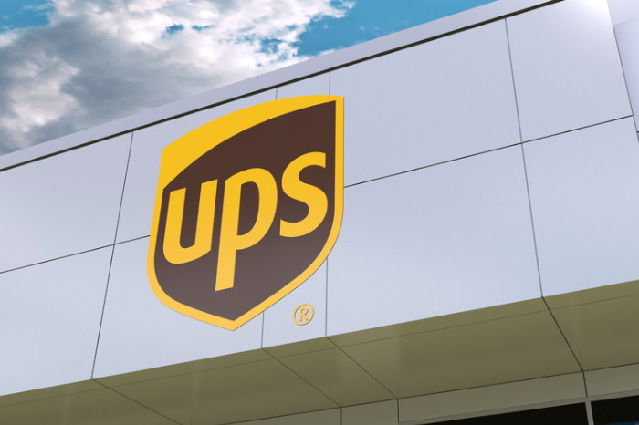 UPS Logo auf Gebäude