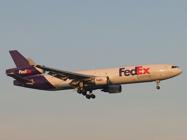 FedEx möchte TNT Express übernehmen.